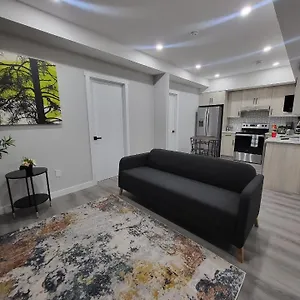 Luxury In Nw Calgary