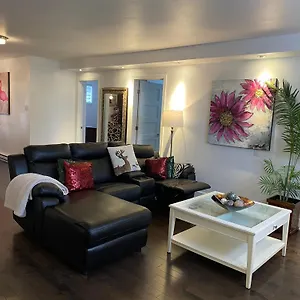 Beautiful Private Full Apartment Brossard